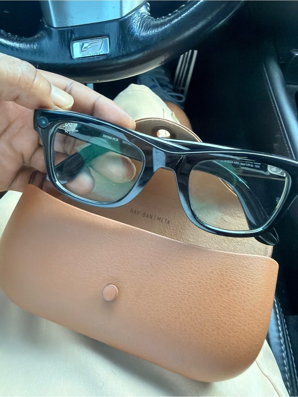Ray-Ban Black Rectangular Acetate Meta Glasses with Tan Case